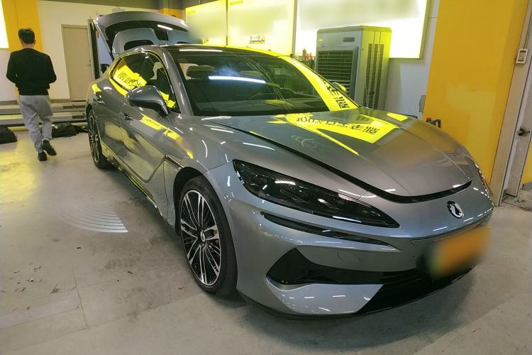 Used Denza Z9 2024 1100 km Four-Wheel Drive Max Version