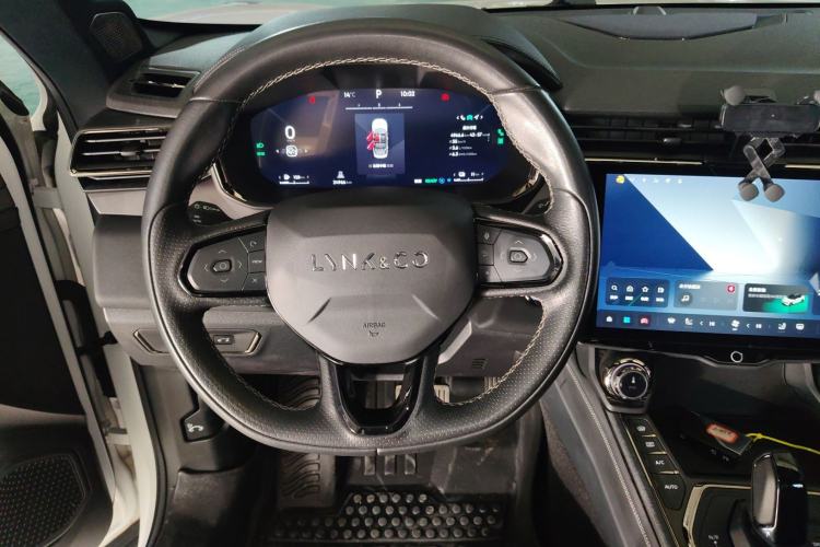 Used Lynk & Co 01 EM-P 2023 1.5TD EM-P PM Steering Wheel