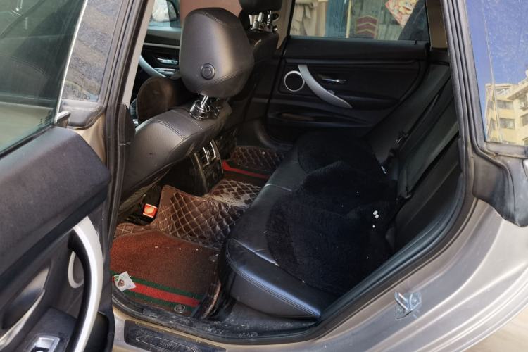 Used BMW 3 Series GT 2013 320i Leading Model
