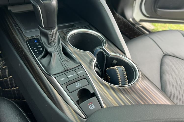 Used Toyota Camry 2019 Revised Version 2.5G Luxury Edition Interior 8