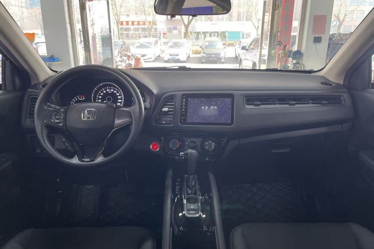 Used Honda Vezel 2020 1.5L CVT Luxury Edition Interior 1