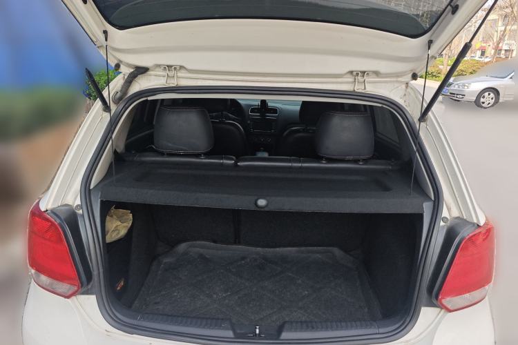 Used Volkswagen Polo 2011 1.6L Automatic ZhiShang Version
