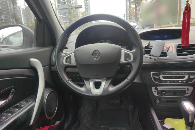 Used Renault Fluence 2015 2.0L Fashion Edition

