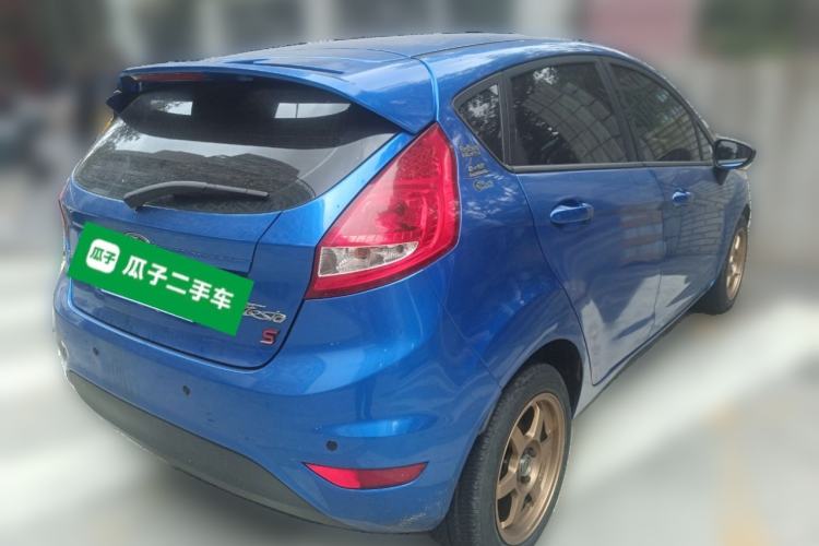 Used Ford Fiesta 2011 Hatchback 1.5L Manual Fashion Edition
