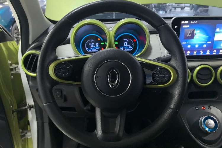 Used ORA Black Cat 2021 301 km Basic Version
