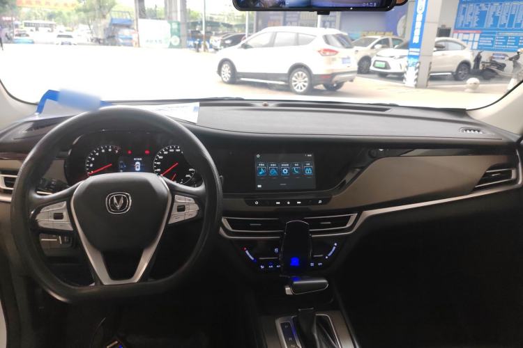 Used CHANGAN CS35PLUS 2020 1.4T DCT Yue Lian Blue Whale Edition
