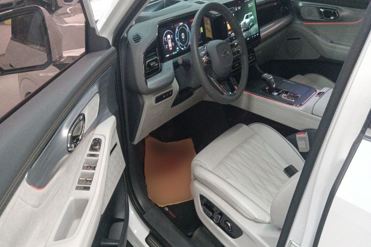 Used GAC Trumpchi GS8 2022 Dual-Engine Series 2.0TM Two-Wheel Drive Prestige Edition (7 Seats)
