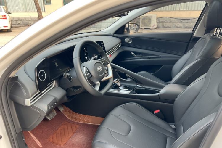 Used Hyundai Elantra 2023 1.5L CVT GLX Elite Edition
