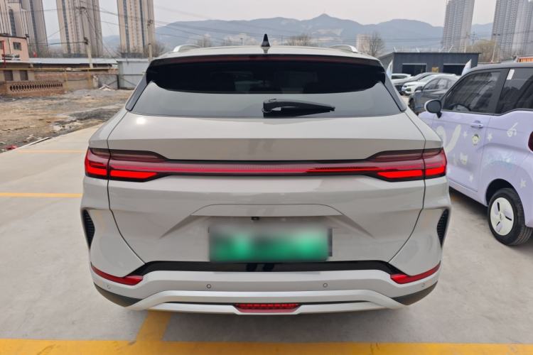 Used BYD Song PLUS New Energy 2023 Champion Edition EV 520KM Prestige Model
