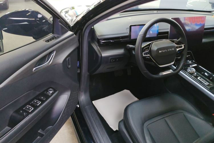 Used Wuling Xingguang 2023 150 Advanced Edition
