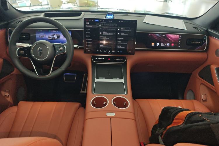 Used Hima AITO M7 2026 Model Range-Extending Max All-Wheel Drive 5-Seater Version Center Console