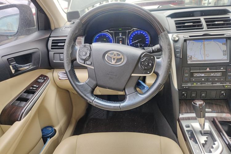 Used Toyota Camry 2015 Dual-Engine 2.5 HG Luxury Navigation Edition Steering Wheel