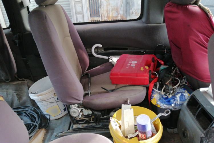 Used FORTHING Lingzhi 2013 M3 1.6L 7-Seater Comfort Model Left Rear Seat