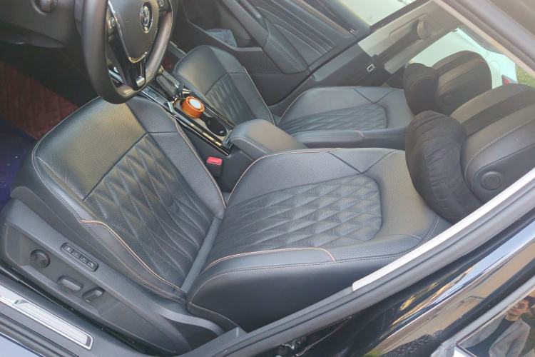 Used Volkswagen Passat 2019 330TSI Prestige Edition China VI Standard Left Front Seat