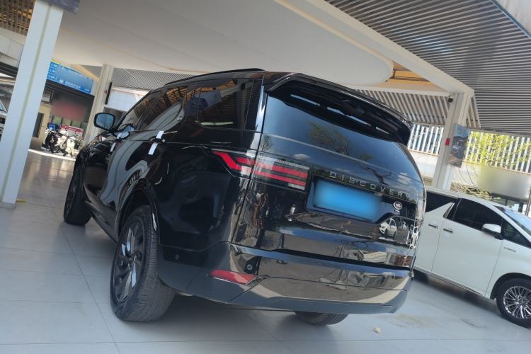 Used Land Rover Discovery 2023 Revised Version 360 PS R-Dynamic S Exterior 2