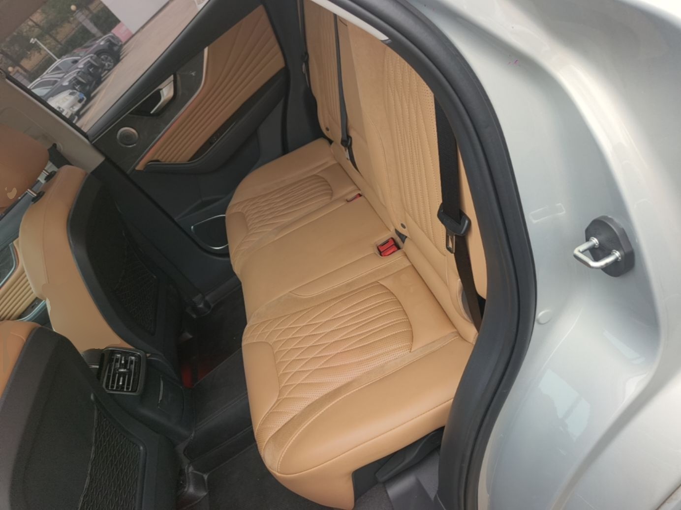 Hongqi HS5 2023 2.0T Four-Wheel Drive Flagship Pro Edition - Chinese Trim Ling — снимка 20