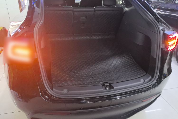 Used Tesla Model Y 2023 Rear-Wheel-Drive Version