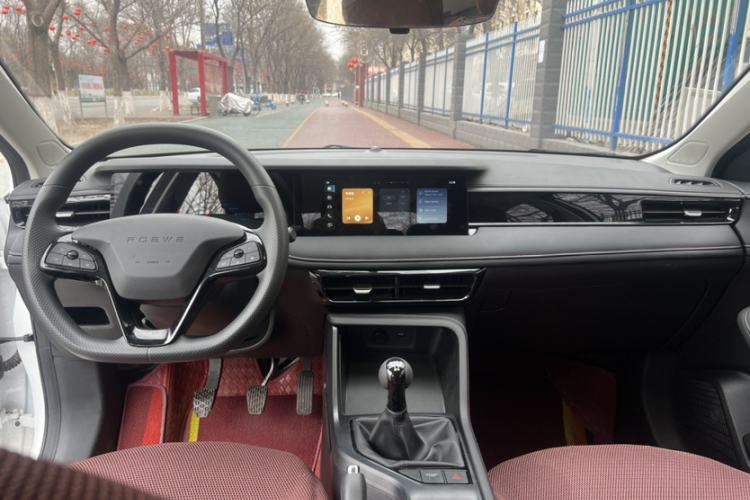 Used Roewe i5 2023 1.5L Manual Comfort Edition