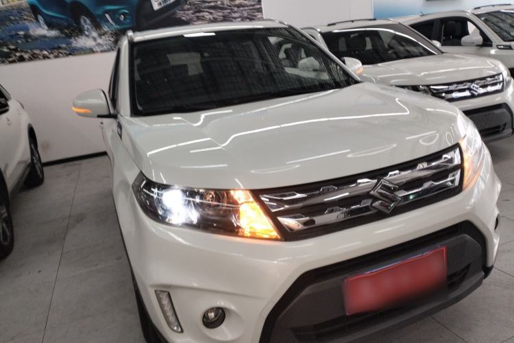 Used Suzuki Vitara 2016 1.4T Automatic Two-Wheel Drive Luxury Version Front Right 45 Deg