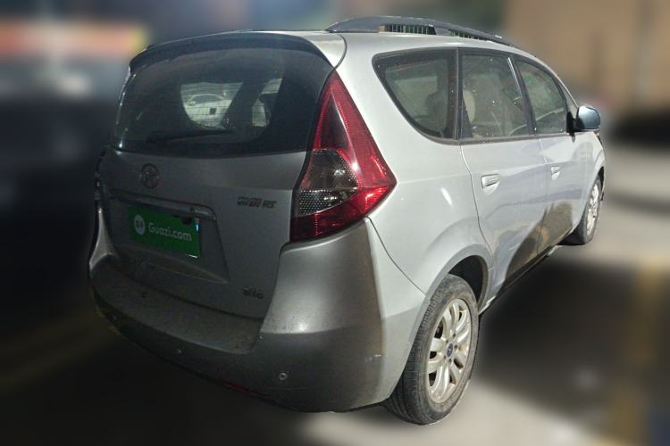 Used JAC Group Refine M2 2012 1.8L MT Business-Comfort Edition 5-seater
