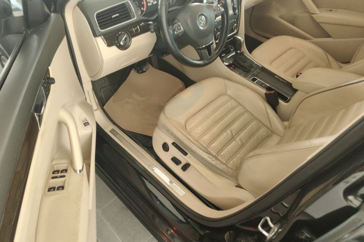 Used Volkswagen Passat 2015 1.8TSI DSG Prestige Edition

