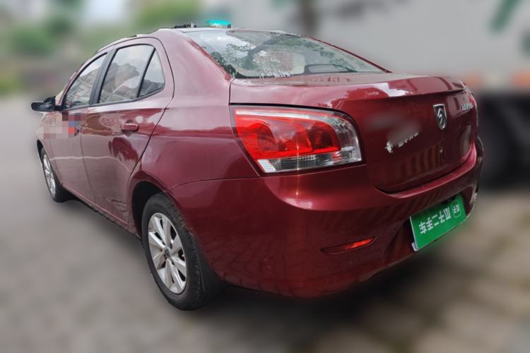 Used Baojun 630 2013 1.5L manual standard version Rear Left 45 Deg