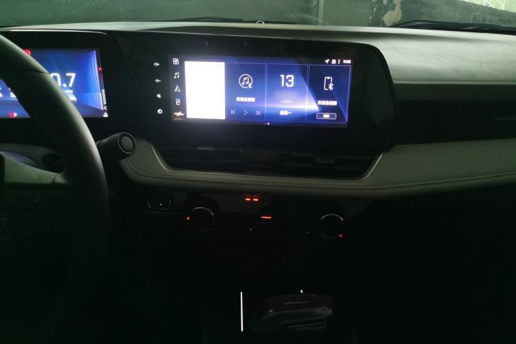 Used Chevrolet Monza 2024 1.5L Dual-Clutch Enjoyment Edition Audio And AC Panel