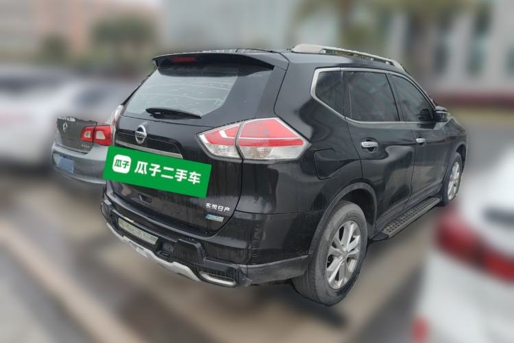 Used Nissan X-Trail 2015 2.0L CVT Comfort MAX Edition 2WD Rear Right 45 Deg