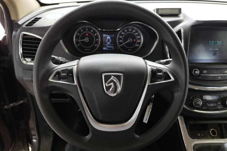 Used Baojun 560 2015 1.8L Manual Elite Edition
