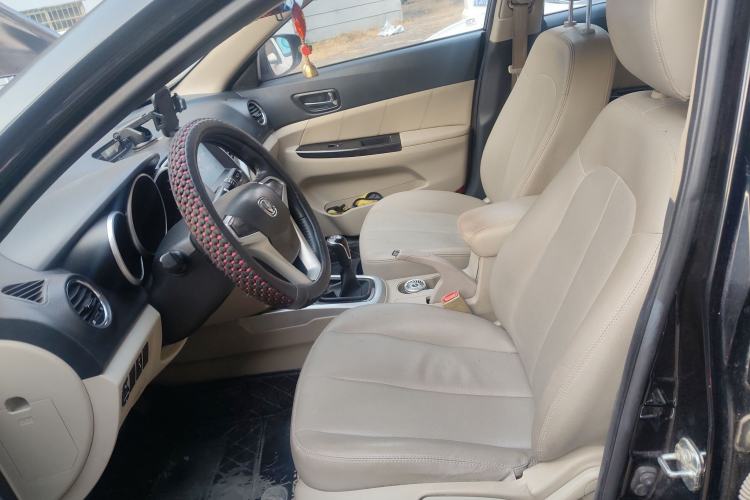 Used Changan Eado 2012 1.6L Manual Luxury Model China IV Standard
