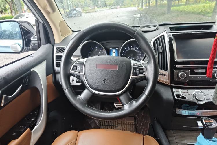 Used Haval H9 2015 2.0T Four-Wheel Drive Ultra-Luxury 7-Seater
