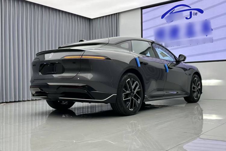 Used Avatr 06 2025 Max All-Electric Version
