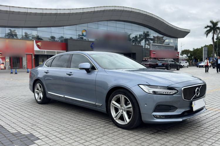 Used Volvo S90 2017 T4 Zhiyuan Edition
