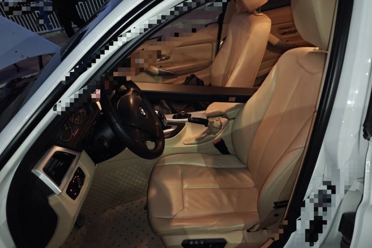 Used BMW 3 Series 2013 320i Active Edition
