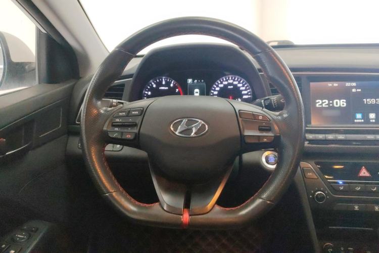 Used Hyundai Elantra (6th Generation / Lingdong) 2018 1.4T Dual-Clutch Xuan Dong · Dynamic Edition Steering Wheel