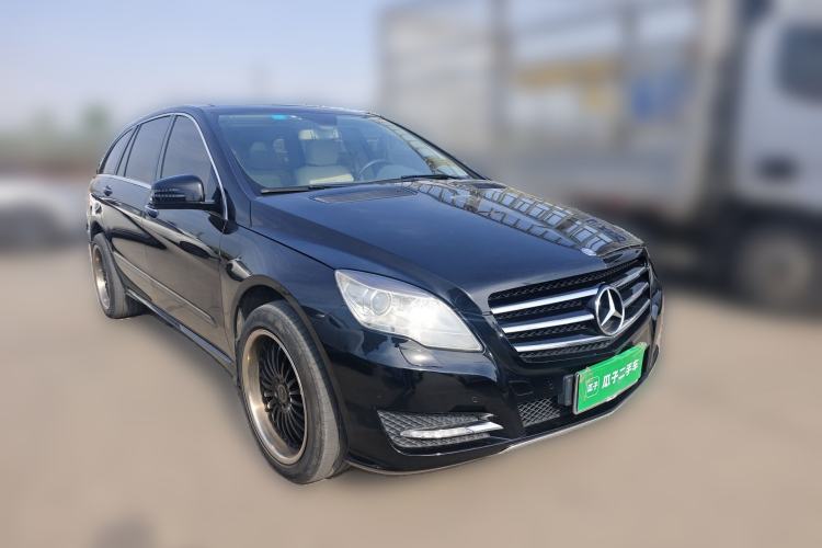 Used Mercedes-Benz R-Class 2010 R 350 L 4MATIC Front Right 45 Deg