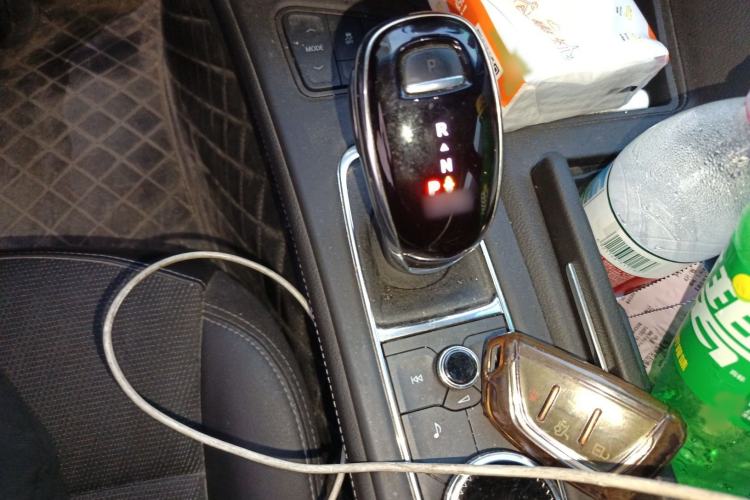 Used Cadillac CT5 2022 28T Fashion Edition Gear Lever