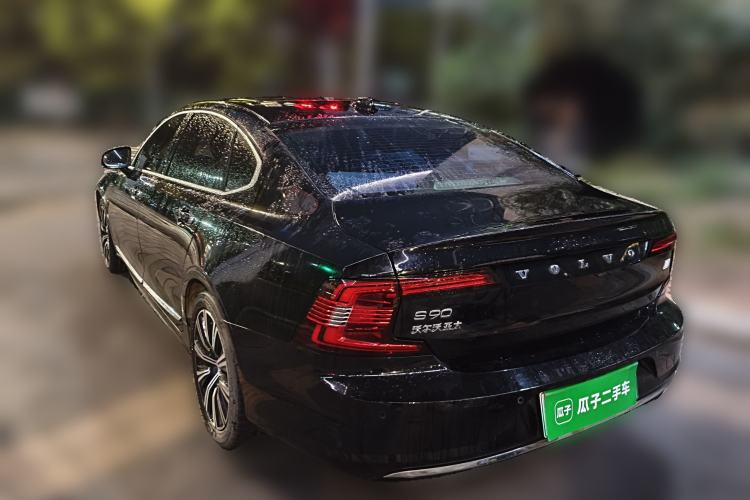 Used Volvo S90 New Energy 2022 T8 eDrive Hybrid Luxury Edition Rear Left 45 Deg