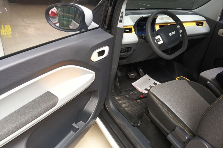 Used Chery New Energy QQ Ice Cream 2022 170km Sundae Phosphate Lithium-Ion