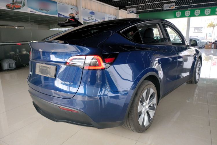 Used Tesla Model Y 2021 Long-Range All-Wheel-Drive Version 3D7 Rear Right 45 Deg