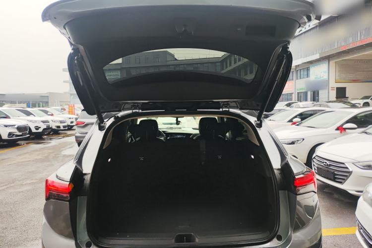 Used Buick Envision 2022 Encore S 652T Two-Wheel-Drive Luxury Model