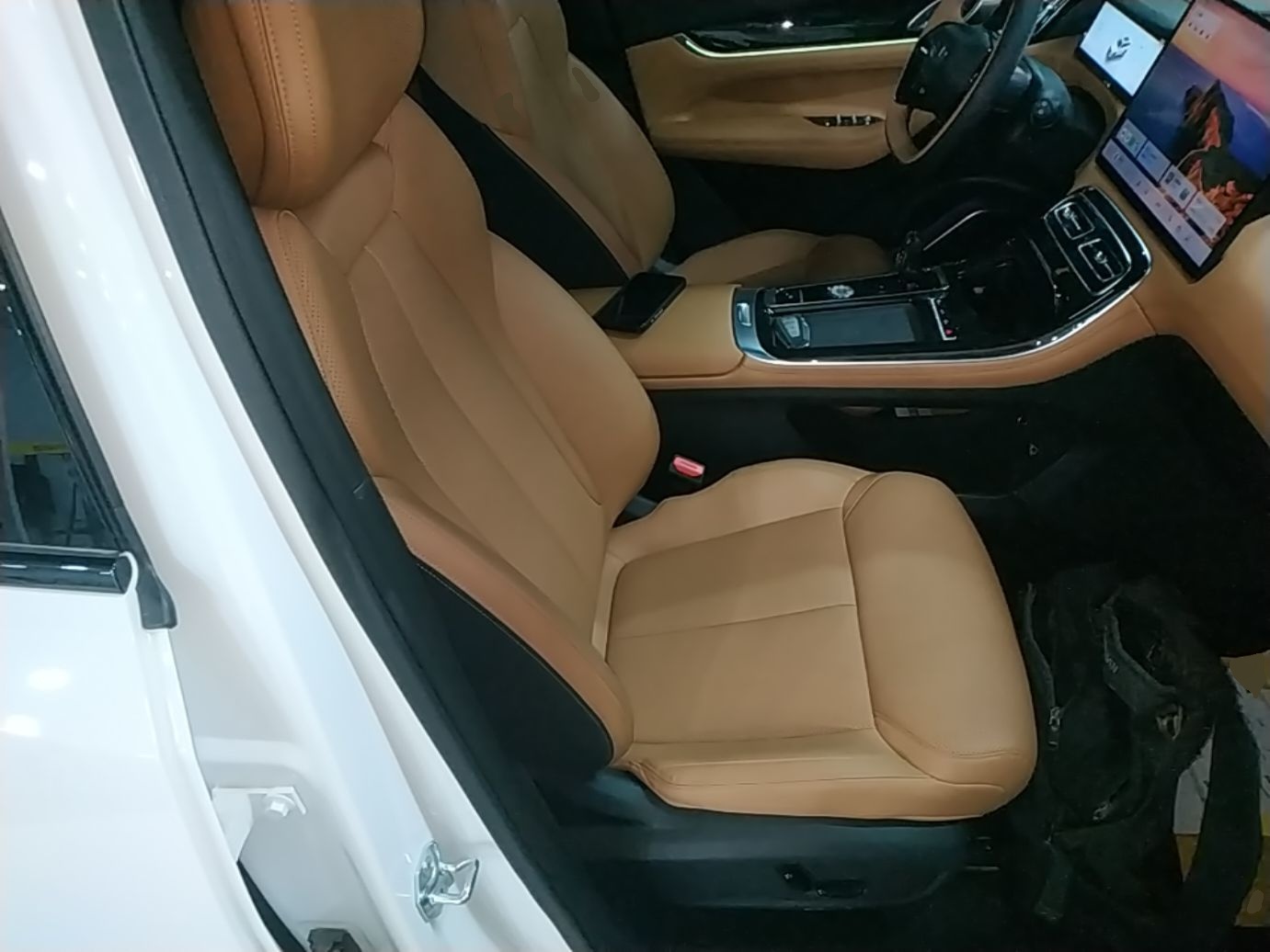 Geely Auto FX11 2025 4th Generation 1.5TD DCT - Shanhe — снимка 19