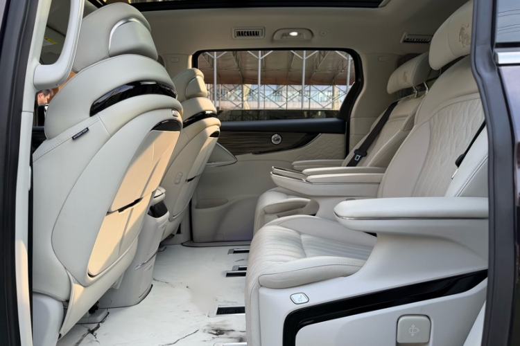 Used FORTHING Xinghai V9 2024 1.5TD 200km Qingyunti Series Premium Version Interior 6