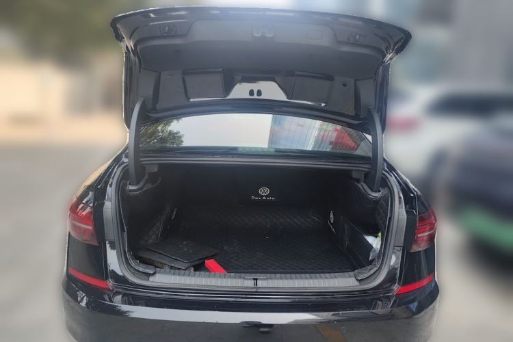 Used Volkswagen Passat 2019 330TSI Luxury Edition China VI Standard