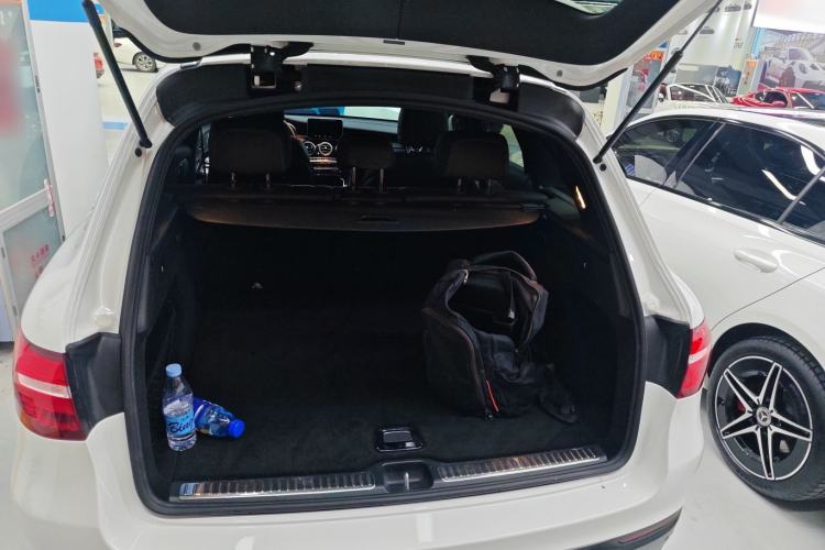 Used Mercedes-Benz GLC 2019 GLC 200 L 4MATIC Trunk