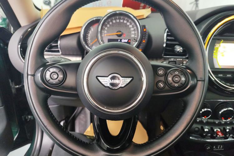 Used MINI Clubman 2016 Revised Version 1.5T COOPER Connoisseur Edition
