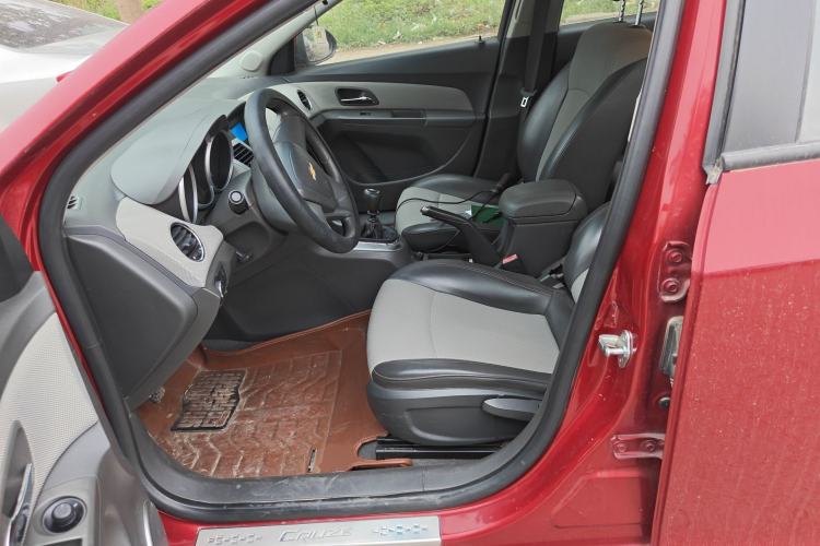 Used Chevrolet Cruze 2013 1.6L SE MT
