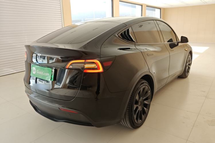 Used Tesla Model Y 2021 Long-Range All-Wheel-Drive Version 3D7