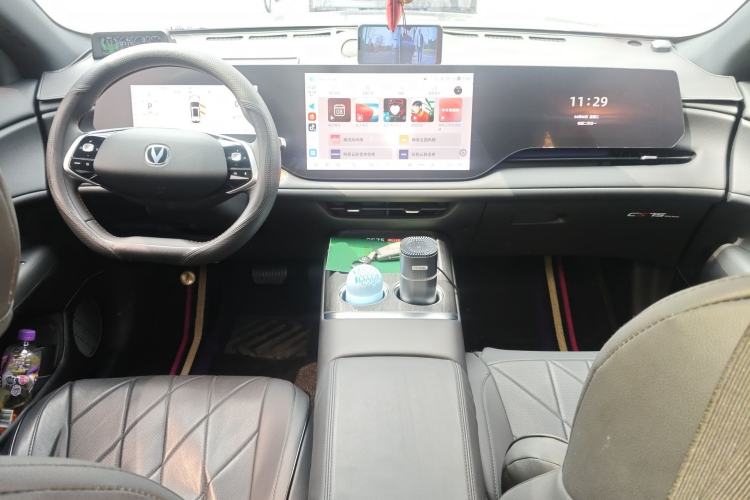 Used CHANGAN CS75 PLUS 2025 4th Generation 1.5T New Blue Whale Smart Flagship Version Center Console