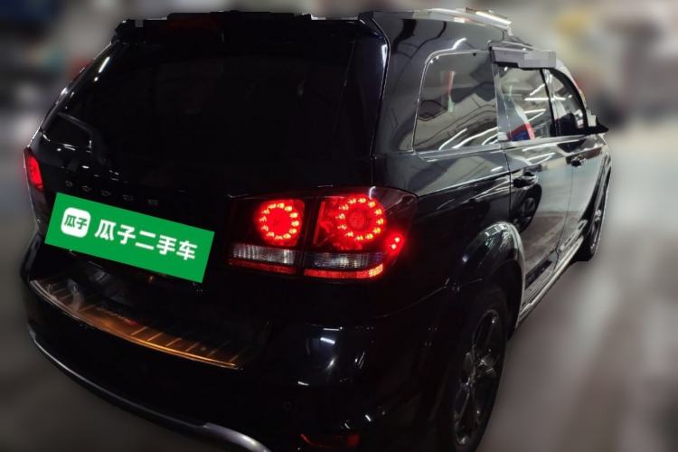 Used Dodge Journey 2014 2.4L Two-Wheel Drive Touring Edition Rear Right 45 Deg